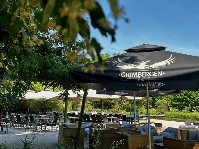Le by S' du Jardin des Geants 
